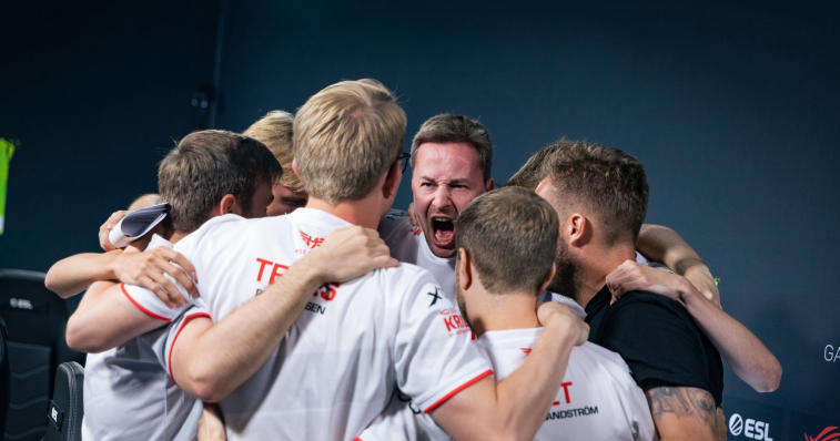 MOUZ, Heroic and Complexity made it to the playoffs of ESL Pro League Season 16 from group C. Photo 2